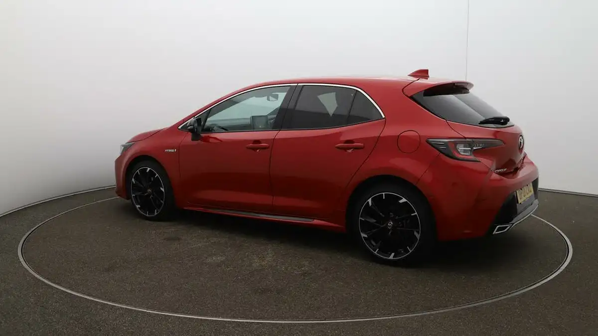 2021-toyota-corolla-18-vvt-i-gr-sport-trk-hatchback-big-36
