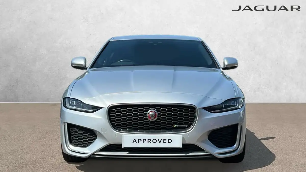 2019-jaguar-xe-20d-r-dynamic-s-awd-big-6