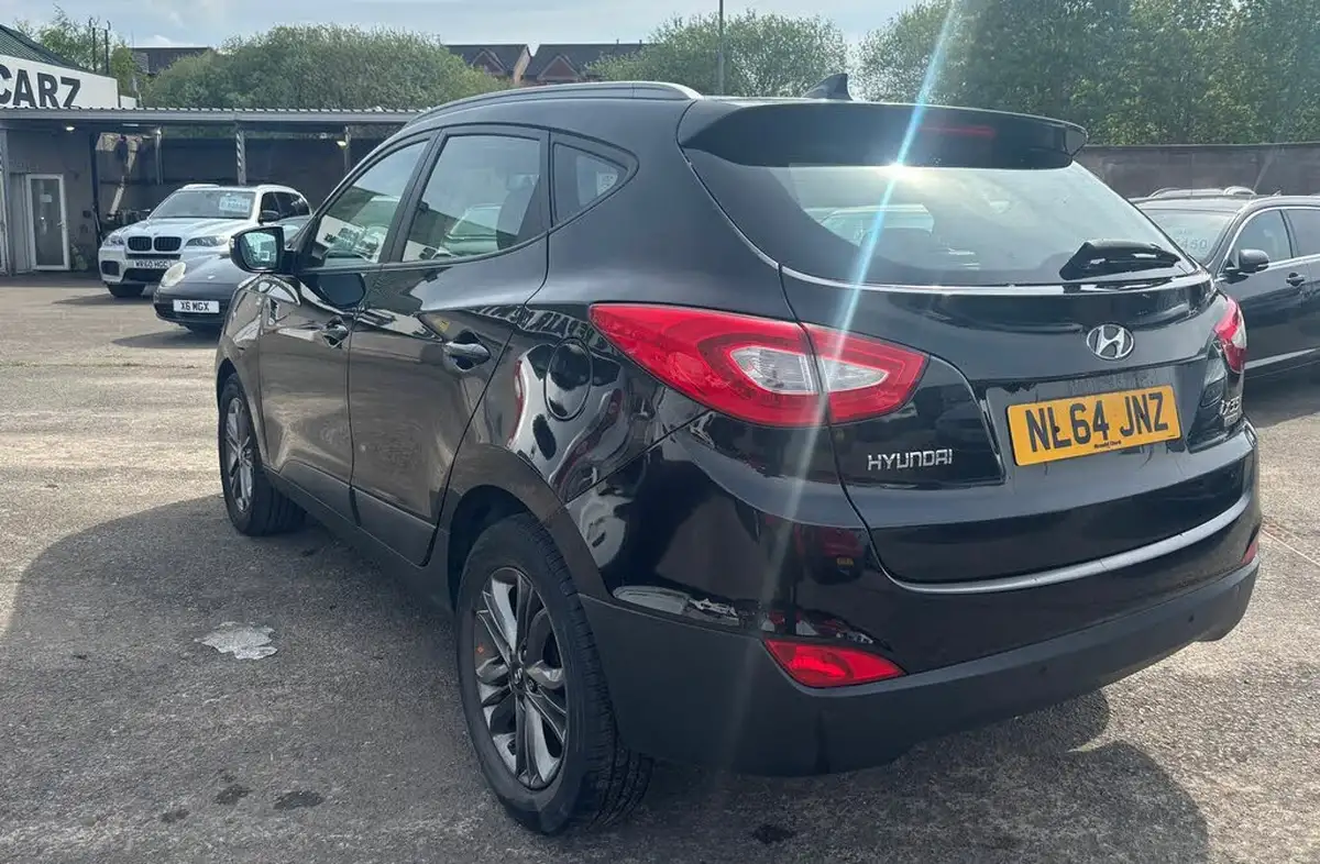 2014-hyundai-ix35-17td-se-nav-big-7