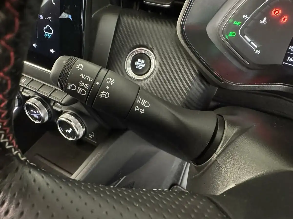 2022-renault-clio-10-tce-rs-line-rs-line-big-25