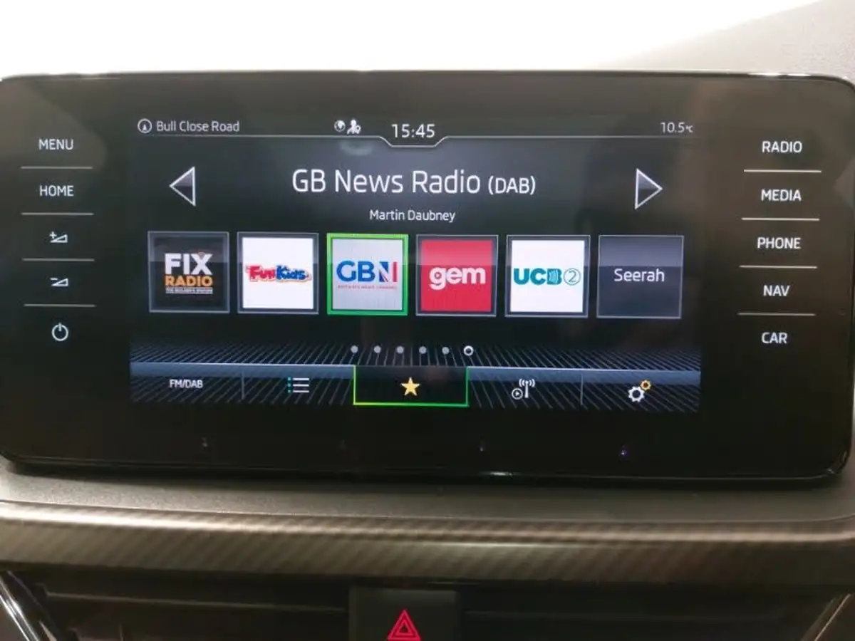 2022-skoda-kamiq-15-tsi-monte-carlo-dsg-big-9