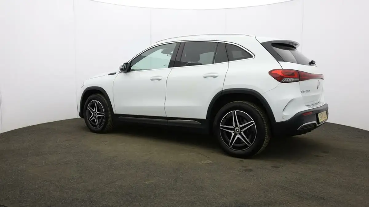 2021-mercedes-benz-eqa-e-eqa-250-amg-line-big-43