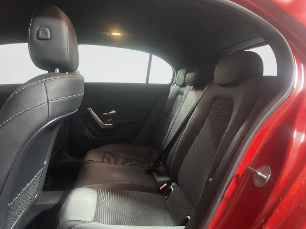 2018-mercedes-benz-a-class-15d-a180d-sport-116ps-ss-hatchback-5d-7g-dct-big-12