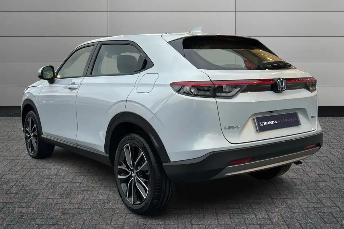 2024-honda-hr-v-15-i-mmd-elegance-big-2