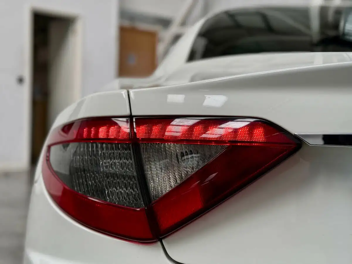 2015-maserati-granturismo-47-sport-mc-shift-big-10