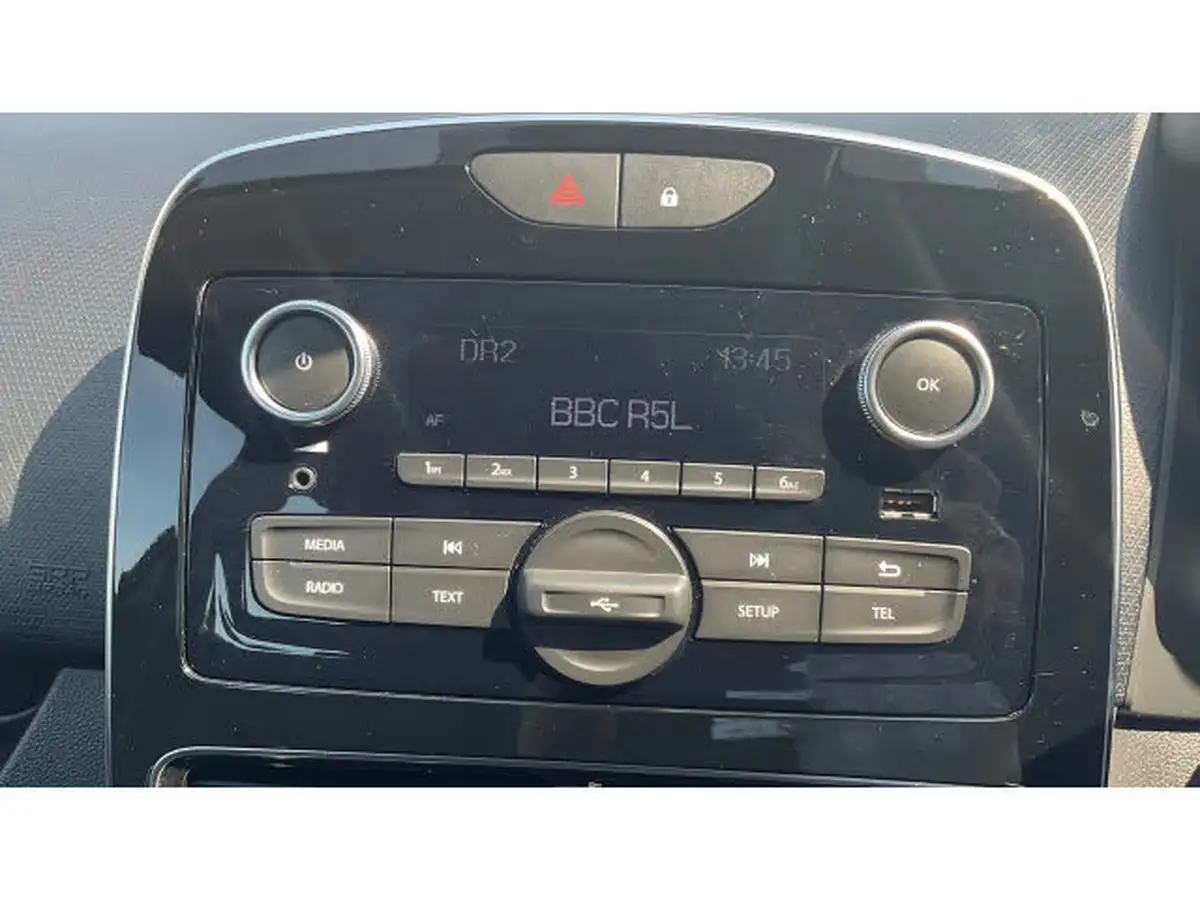 2019-renault-clio-09-tce-play-90ps-big-11