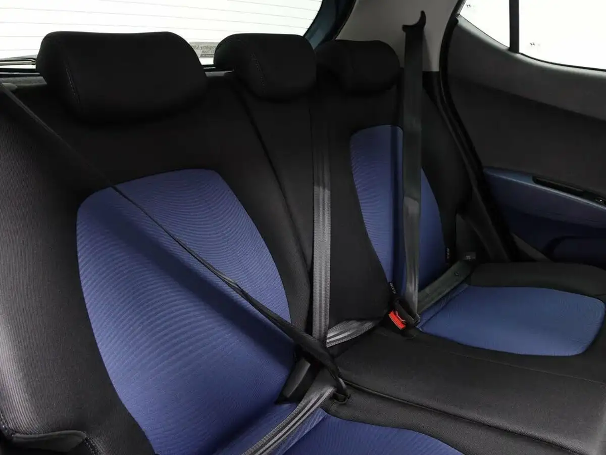 2017-hyundai-i10-12-premium-se-big-16