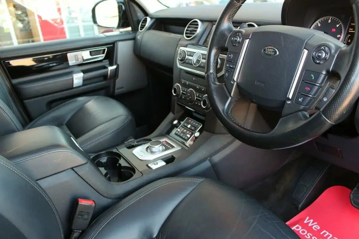 2016-land-rover-discovery-4-30-sd-v6-hse-lux-big-11