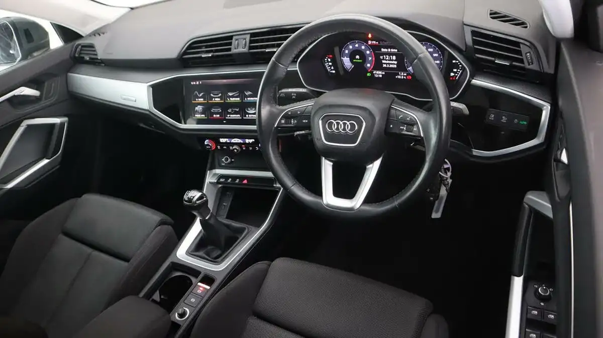 2019-audi-q3-15-35-tfsi-sport-cod-ss-station-wagon-1498cc-big-8