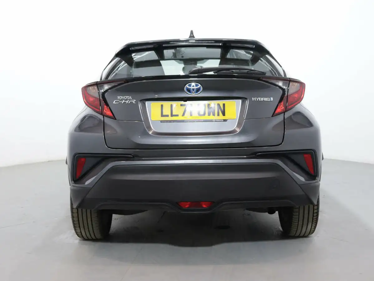 2022-toyota-c-hr-18-vvt-i-icon-big-5
