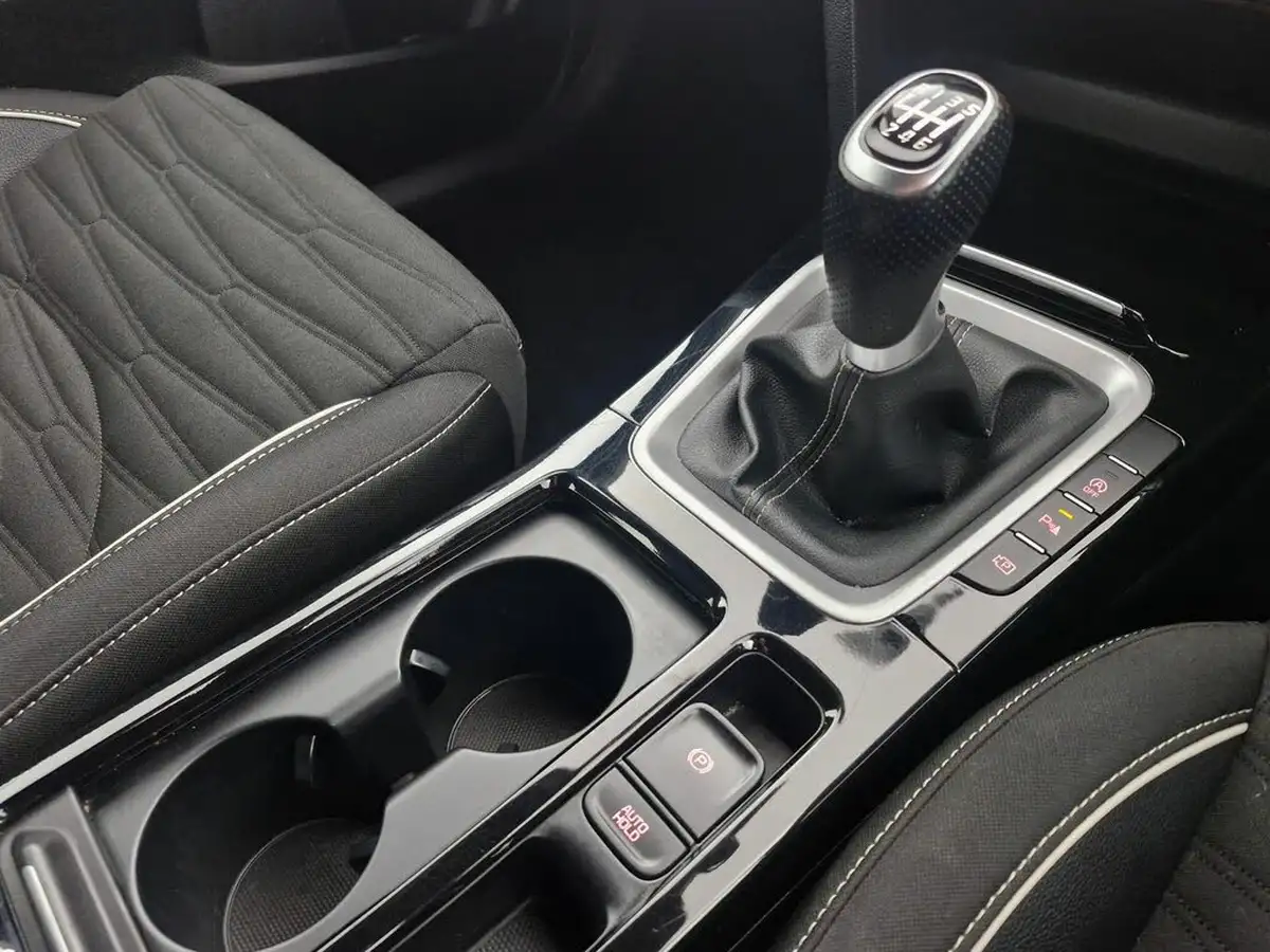 2022-kia-pro-ceed-15-t-gdi-gt-line-big-29