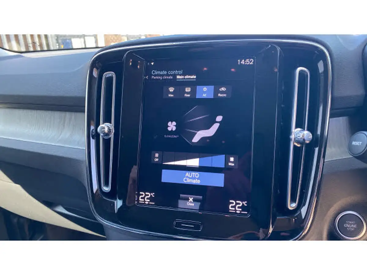 2022-volvo-xc40-15-t4-inscription-big-32