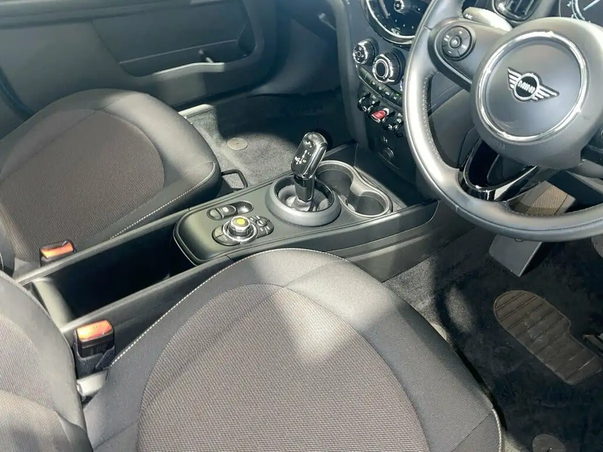 2020-mini-countryman-15-cooper-classic-auto-big-14