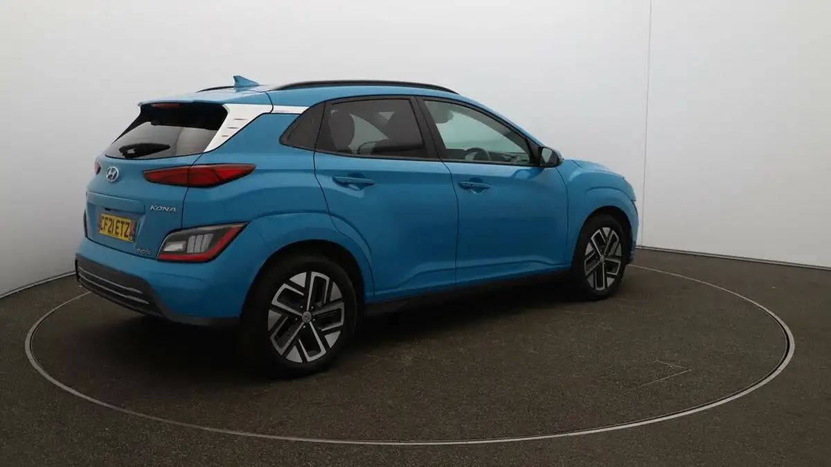 2021-hyundai-kona-e-ultimate-big-56