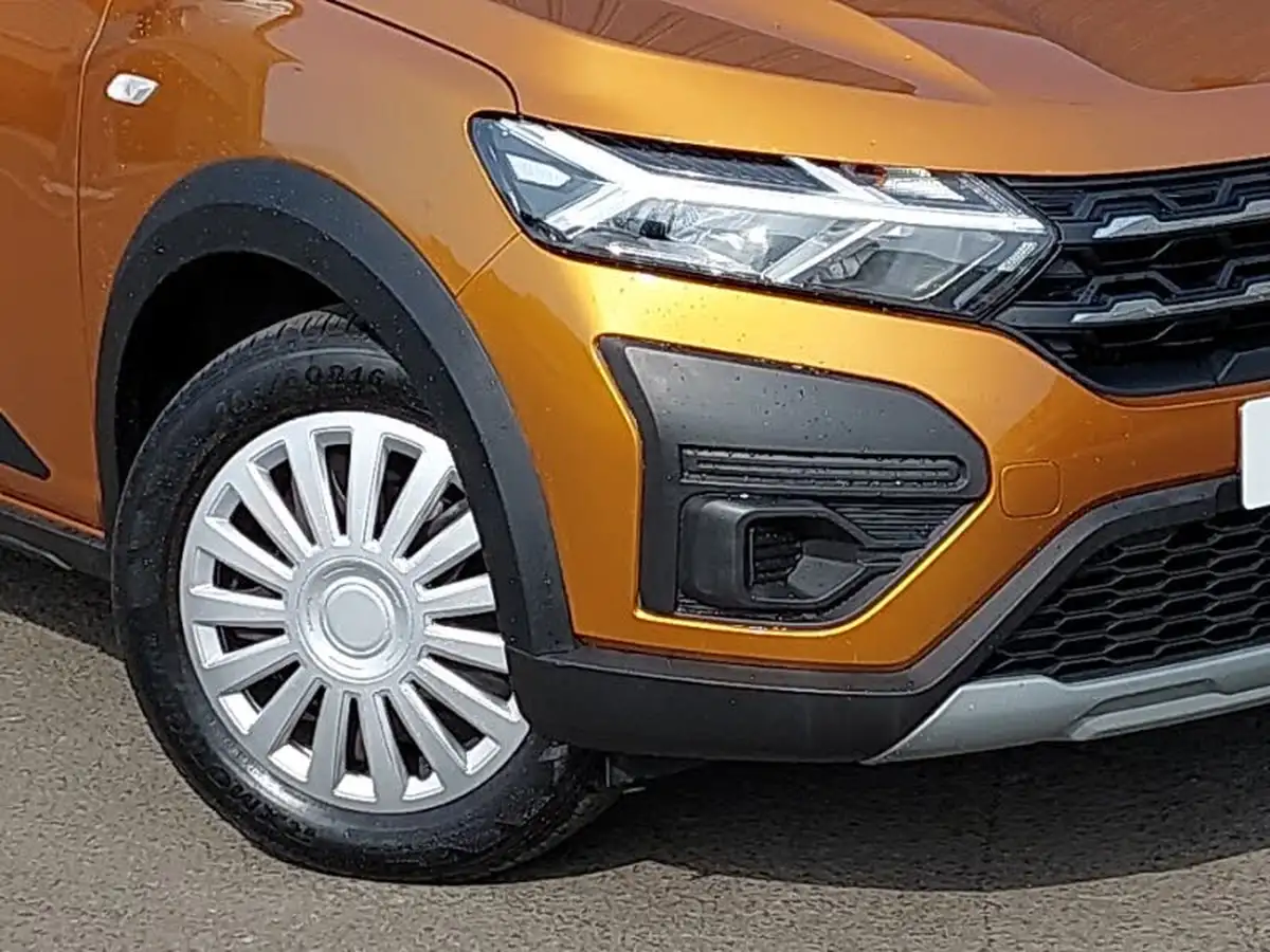 2021-dacia-sandero-stepway-10-tce-essential-90bhp-big-8