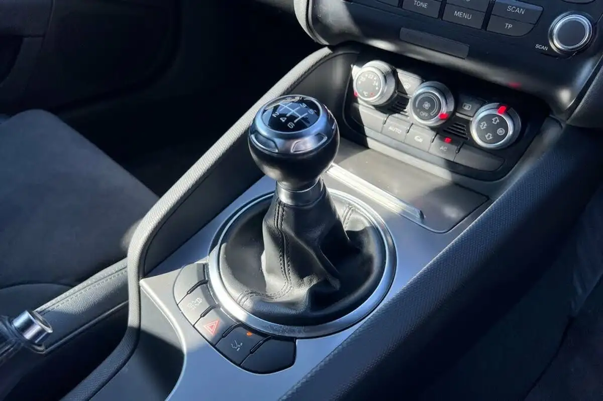 2012-audi-tt-coupe-18-tfsi-sport-big-21