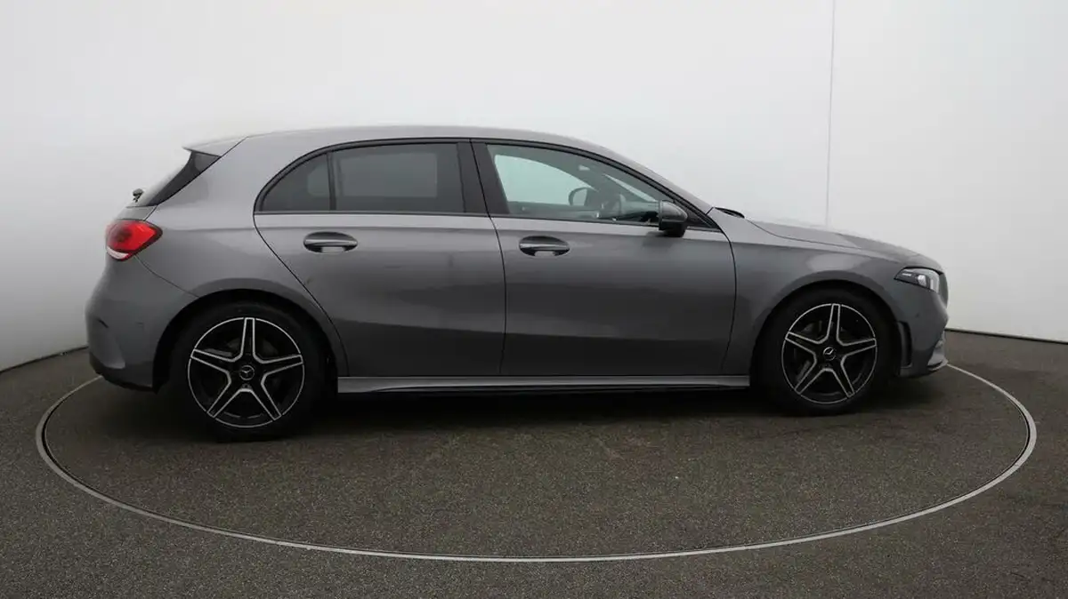 2022-mercedes-benz-a-class-13-a200-amg-line-executive-edition-hatchback-5d-7g-dct-big-48