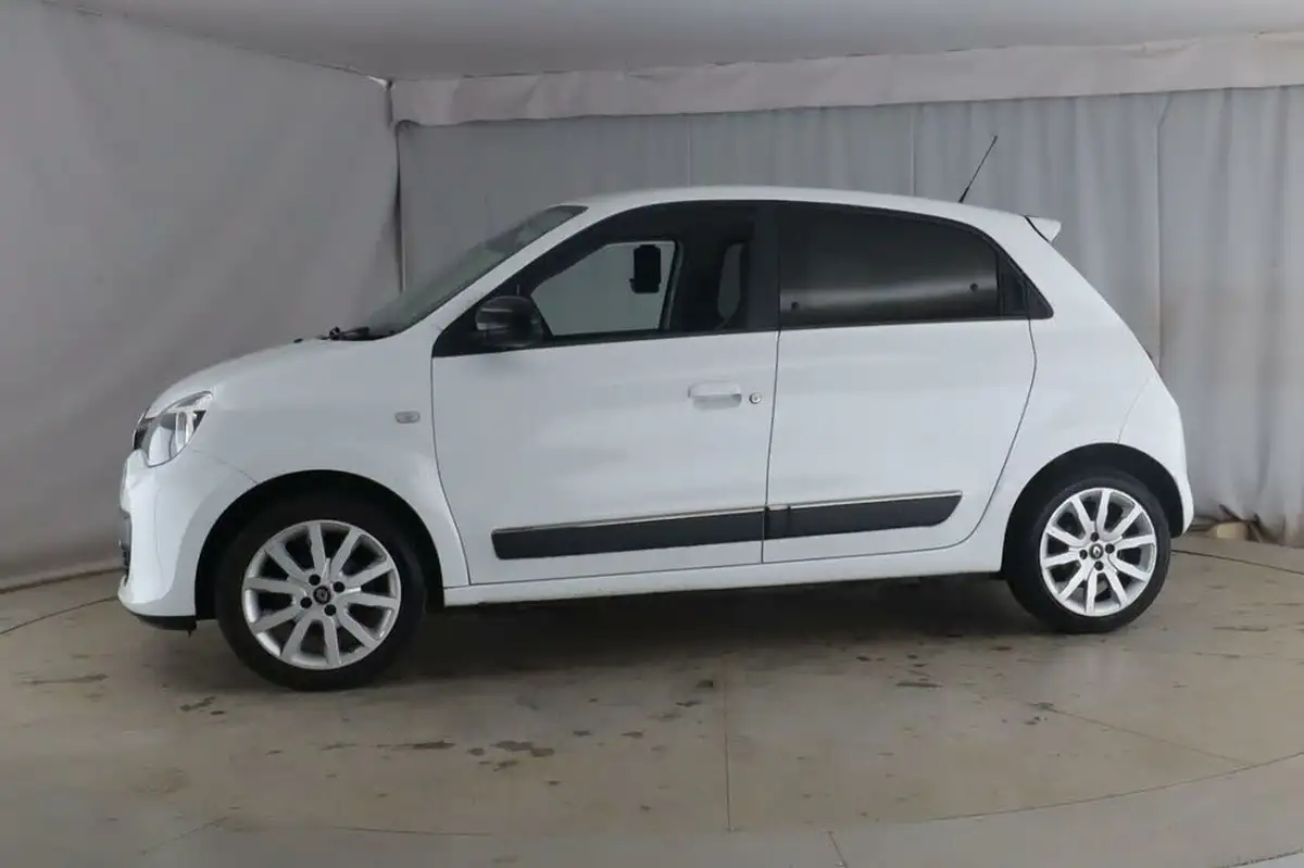 2016-renault-twingo-10-sce-iconic-big-3