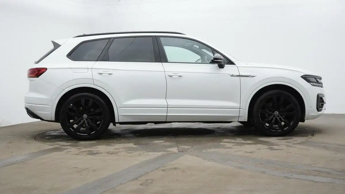 2021-volkswagen-touareg-30tdi-black-edition-286ps-big-3