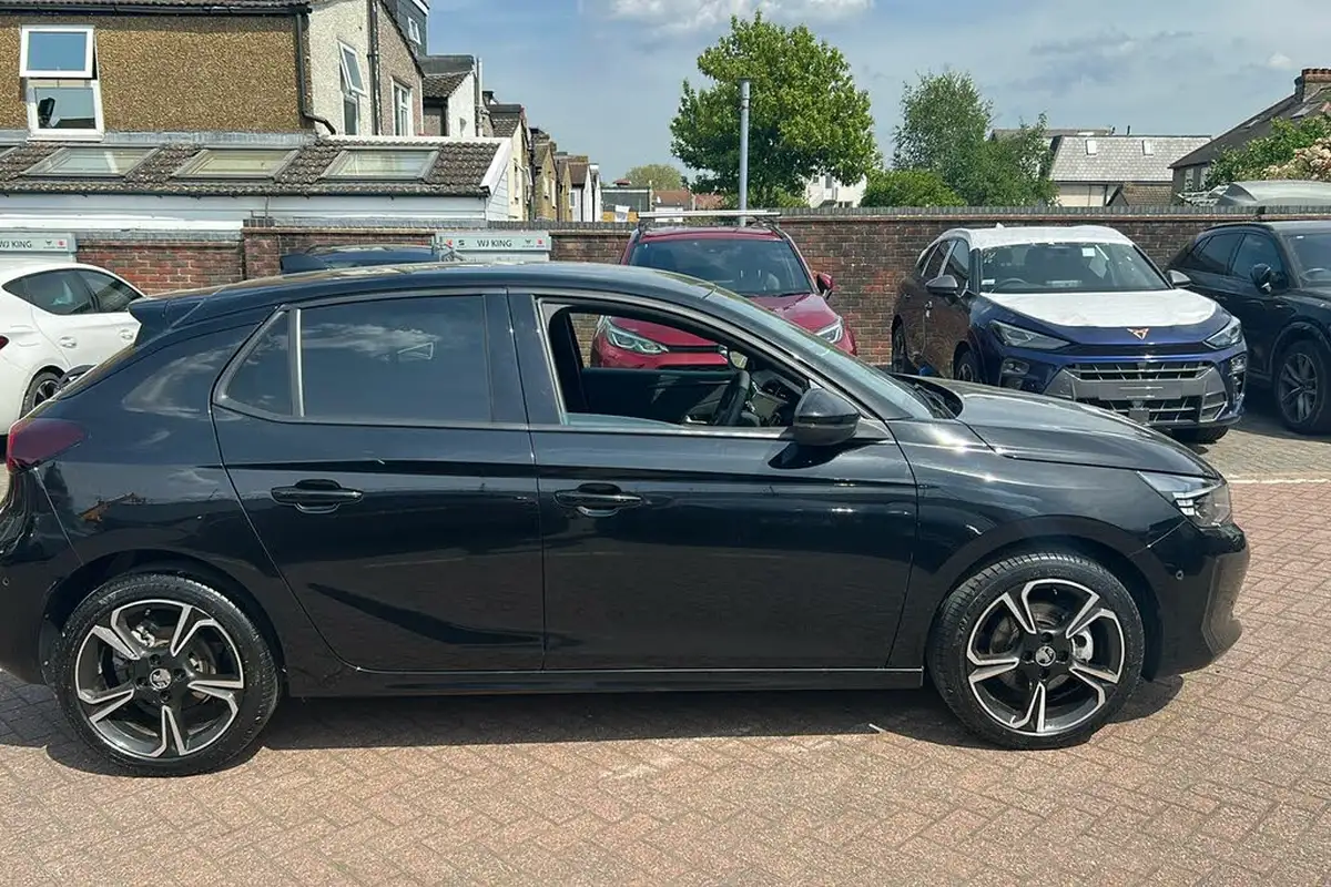 2024-vauxhall-corsa-12-turbo-ultimate-100ps-big-5