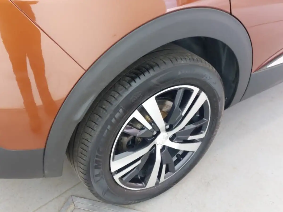 2019-peugeot-3008-suv-12-puretech-allure-big-11