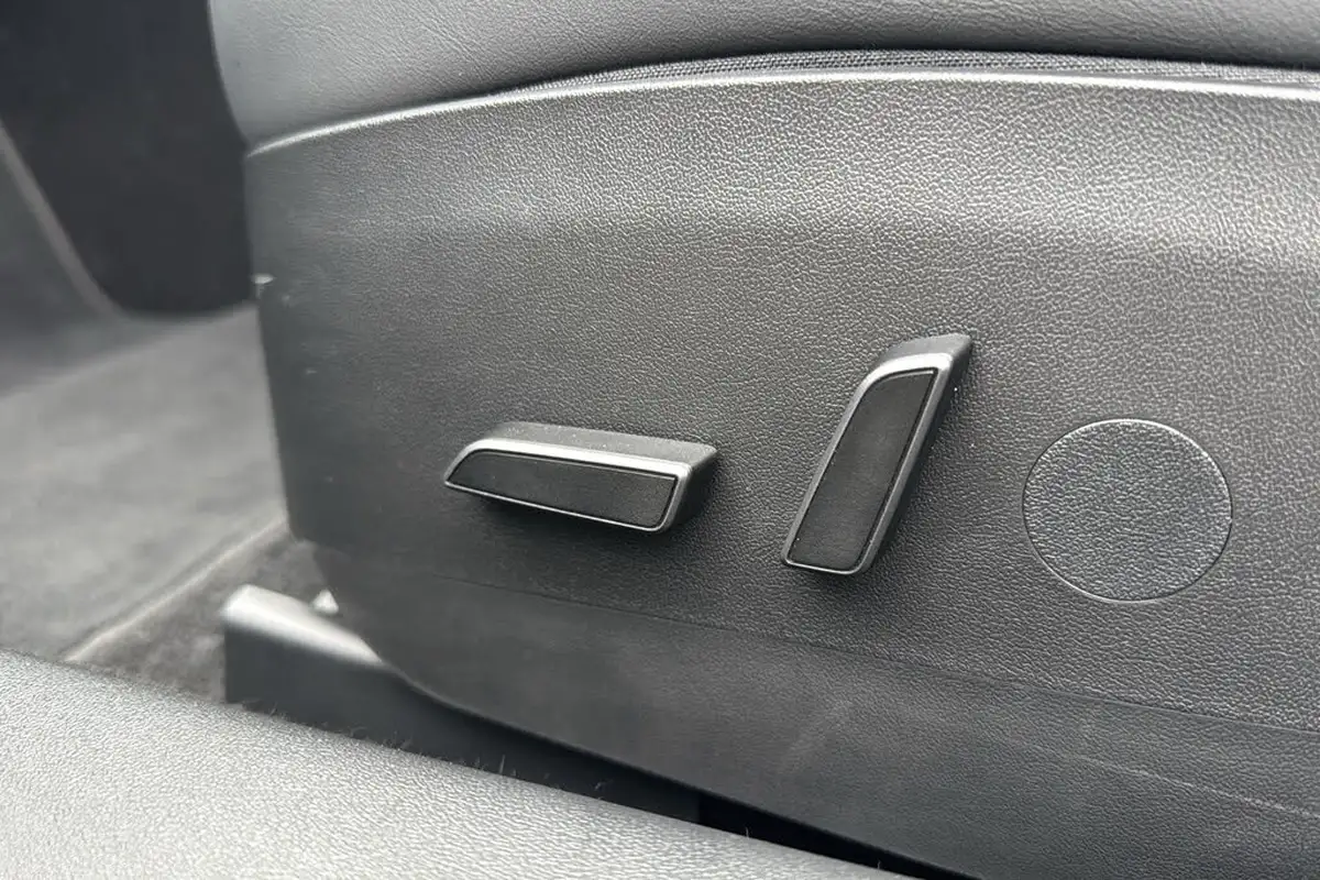 2021-tesla-model-3-e-standard-plus-big-31