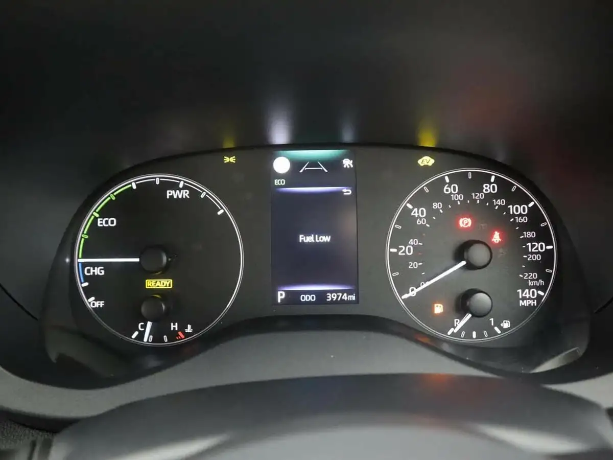 2024-toyota-yaris-15-vvt-i-icon-big-10