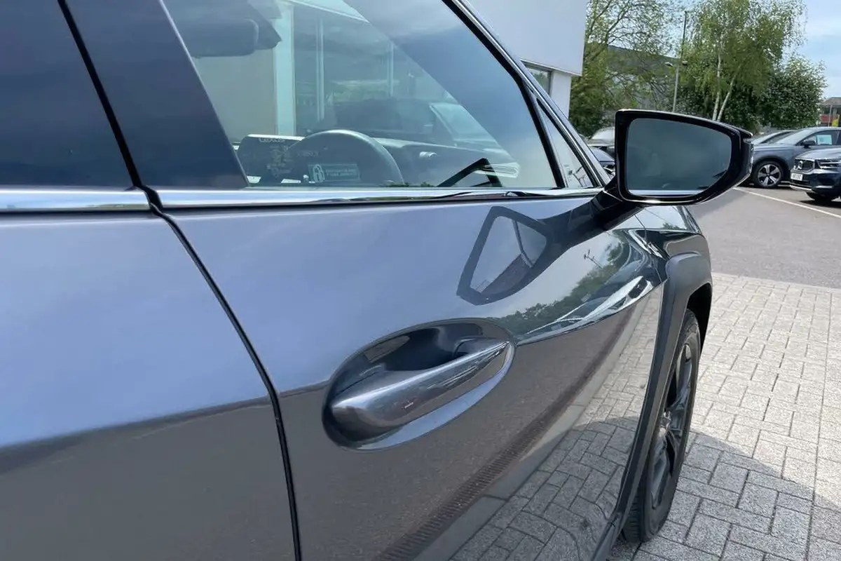 2021-lexus-ux-250h-20-ux-184bhp-without-navigation-big-15