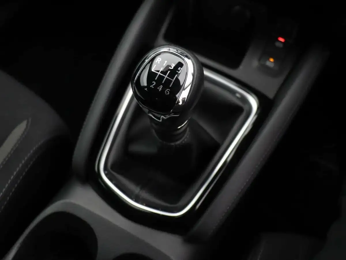 2021-nissan-qashqai-13-dig-t-acenta-premium-140ps-big-22