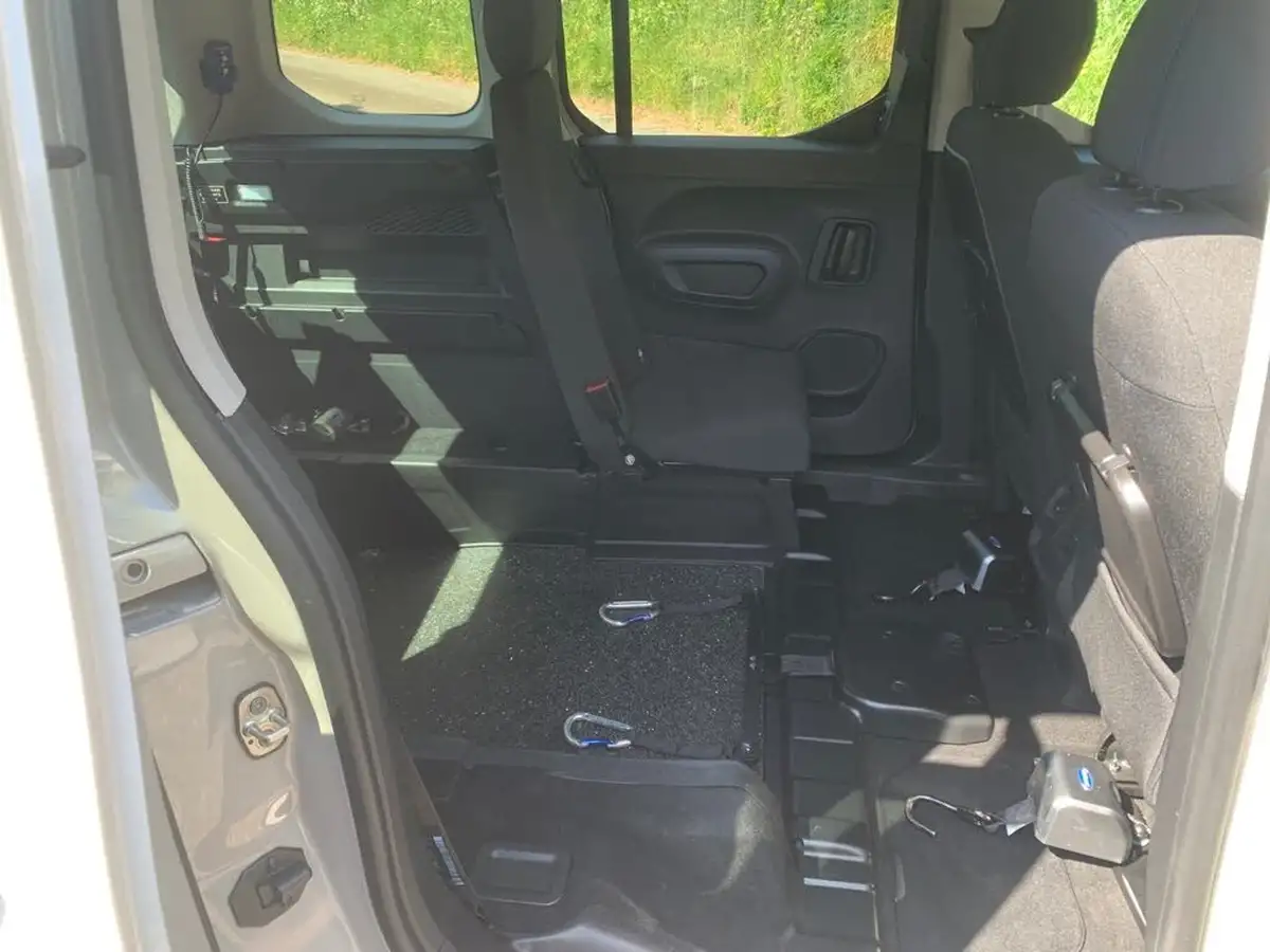 2019-peugeot-rifter-15-bluehdi-allure-100bhp-standard-big-2