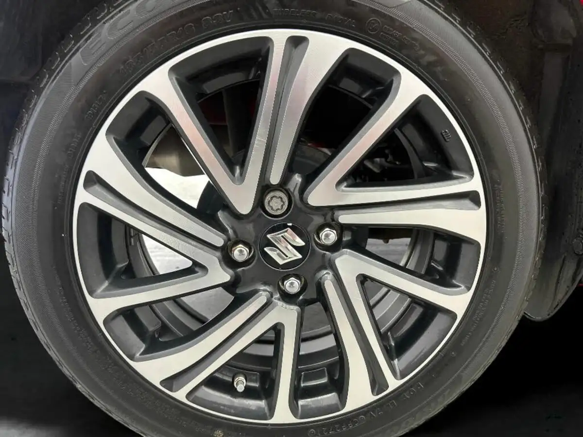 2022-suzuki-swift-12-dualjet-sz-l-big-10