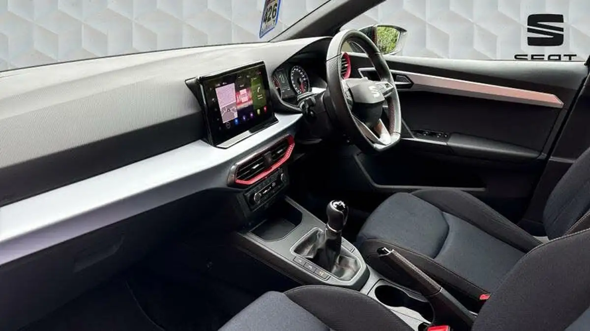 2022-seat-ibiza-10-tsi-fr-95ps-big-1
