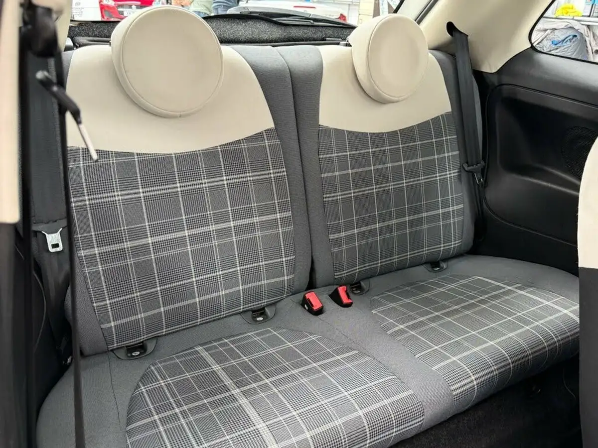 2021-fiat-500-10-lounge-big-28