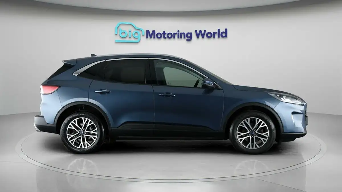 2022-ford-kuga-15-titanium-edition-auto-big-8