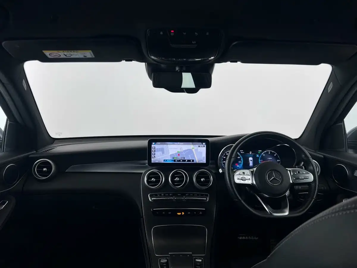 2020-mercedes-benz-glc-class-20d-glc300d-amg-line-premium-station-wagon-5d-big-18