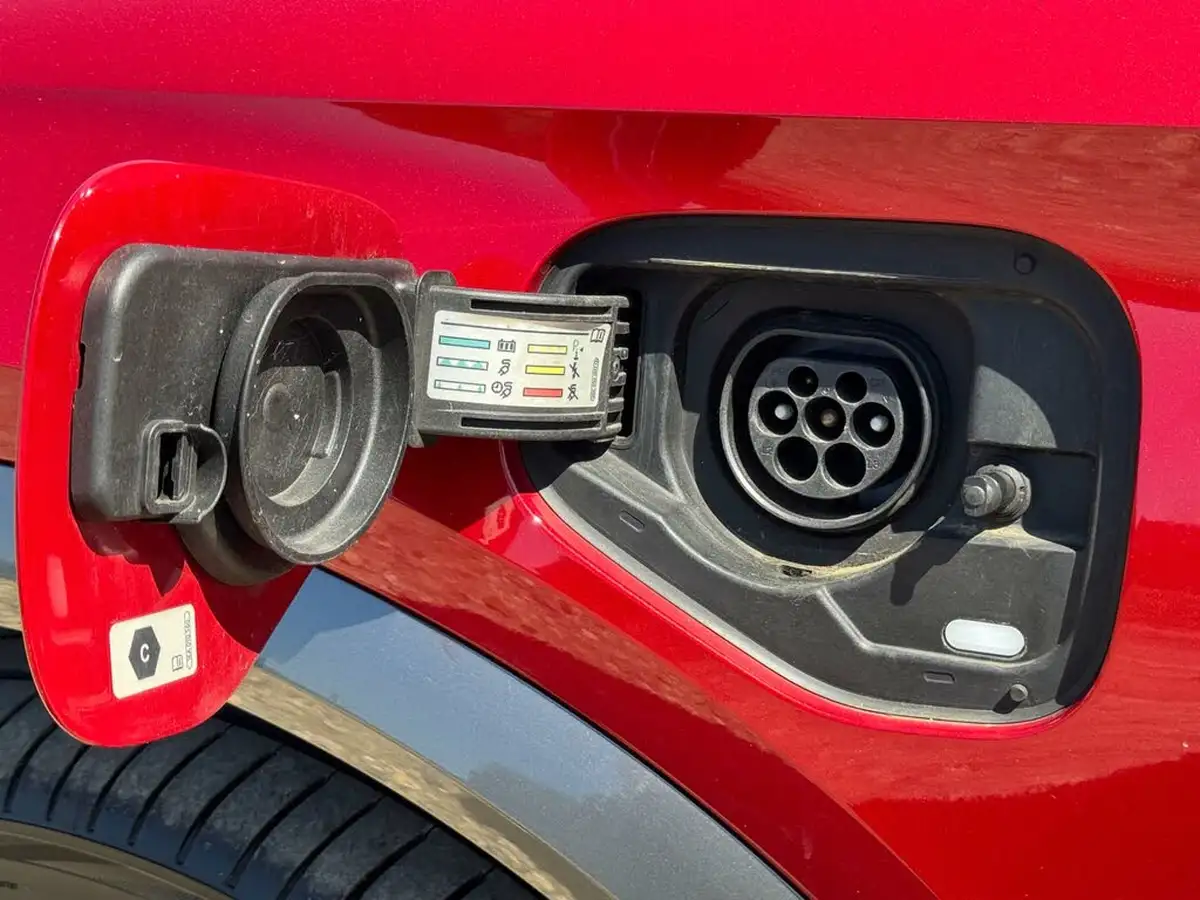 2021-cupra-formentor-14-e-hybrid-v2-big-27