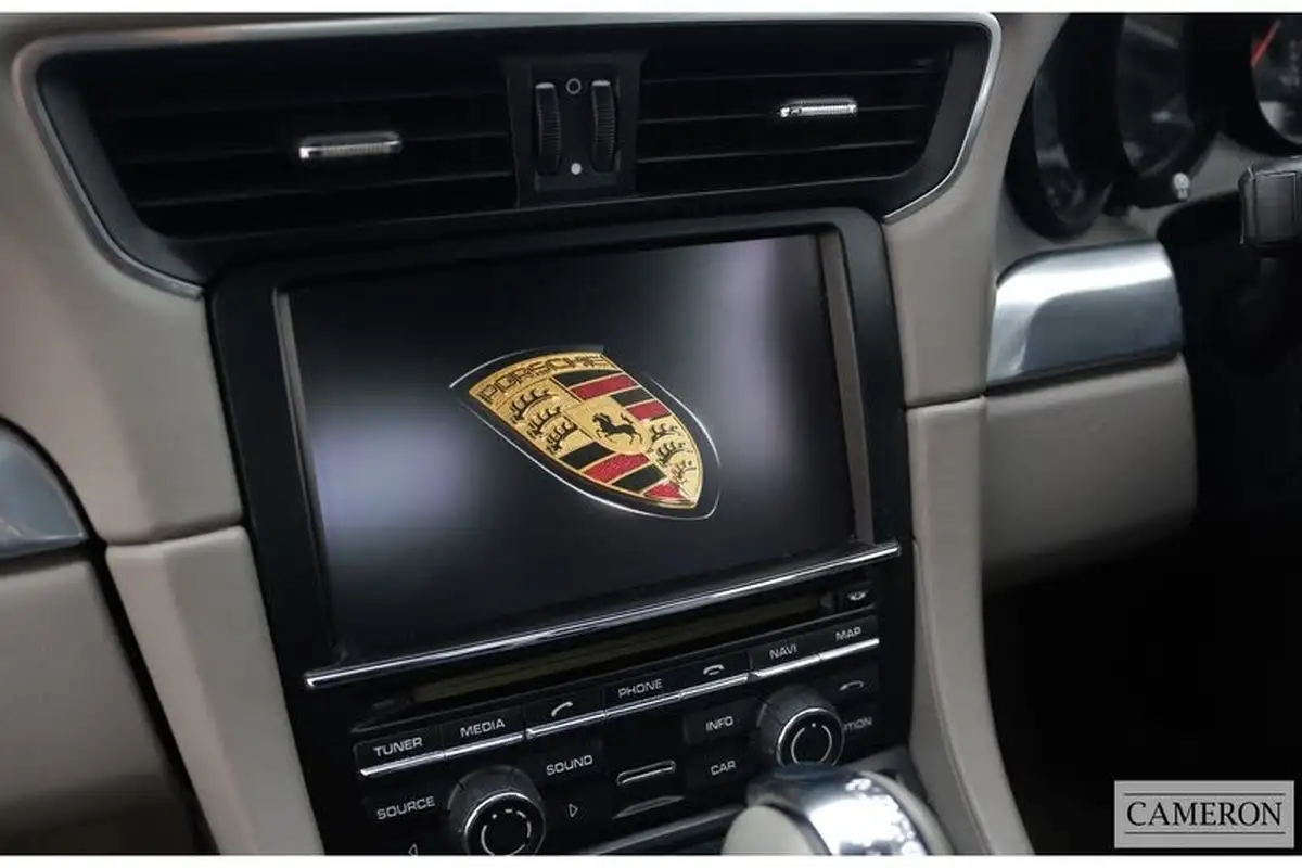 2012-porsche-911-34-carrera-cabriolet-pdk-big-12