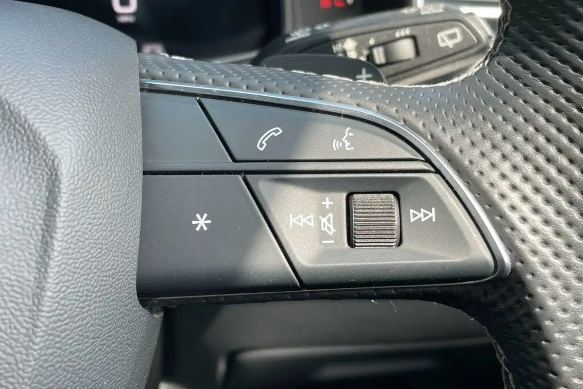 2021-audi-q7-30-50-tdi-black-edition-big-17
