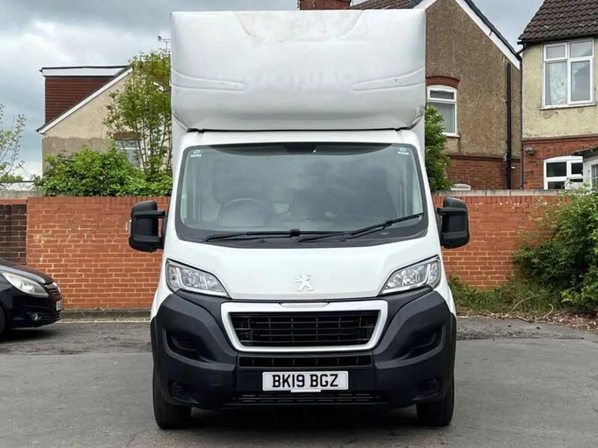 2019-peugeot-boxer-20-bluehdi-335-l4-luton-bfb-big-11