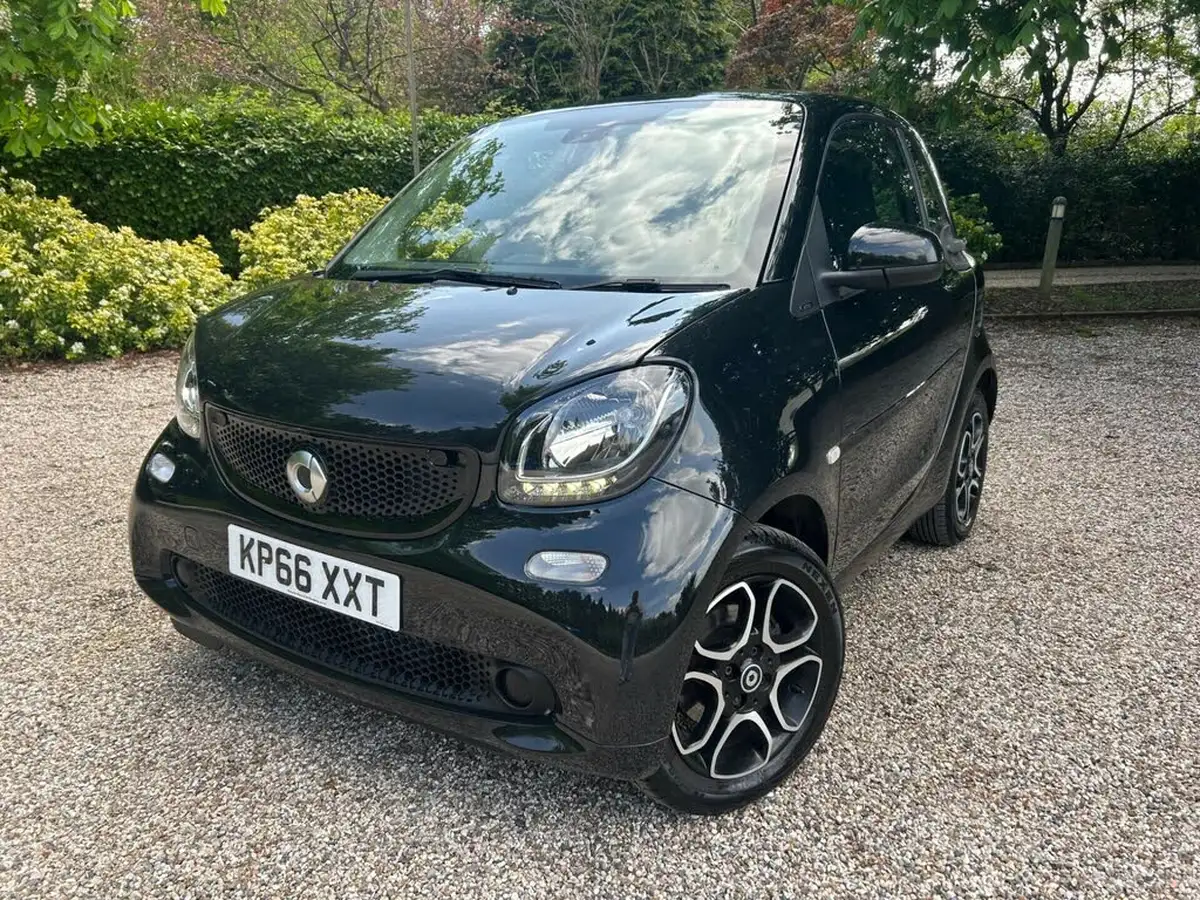 2017-smart-fortwo-10-prime-71bhp-ss-coupe-big-2