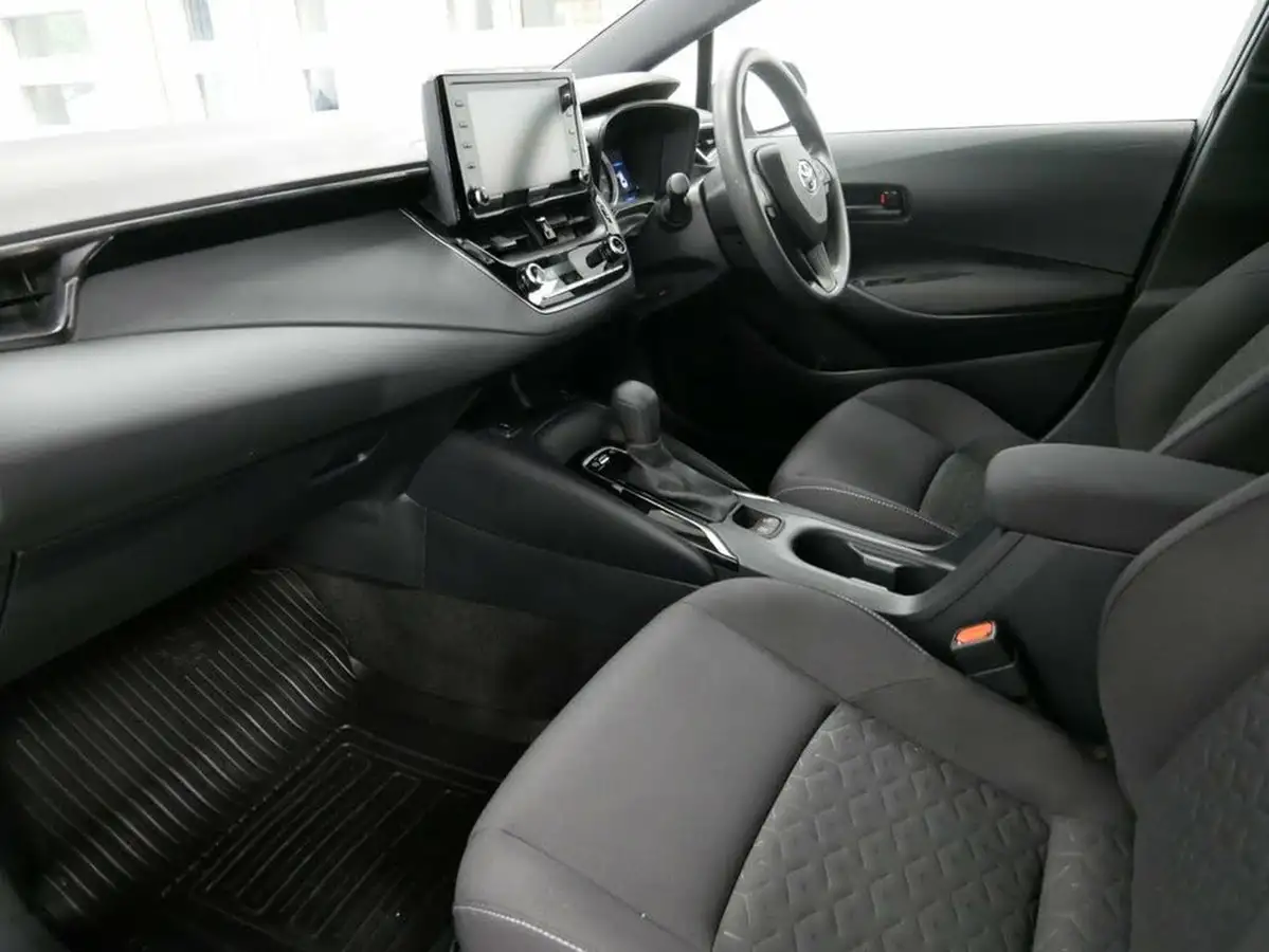 2022-toyota-corolla-18-vvt-i-corolla-commercial-140hpeu6d-big-15