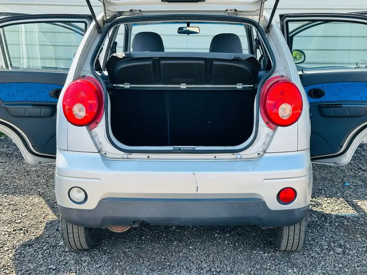 2009-chevrolet-matiz-10-se-big-14