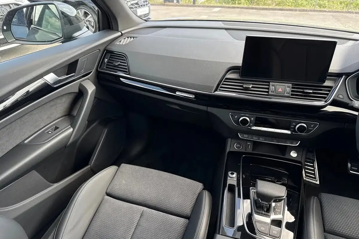 2024-audi-q5-20-45-tfsi-black-edition-station-wagon-big-19