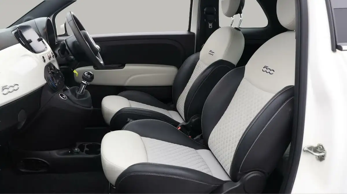 2021-fiat-500-10-dolcevita-big-13