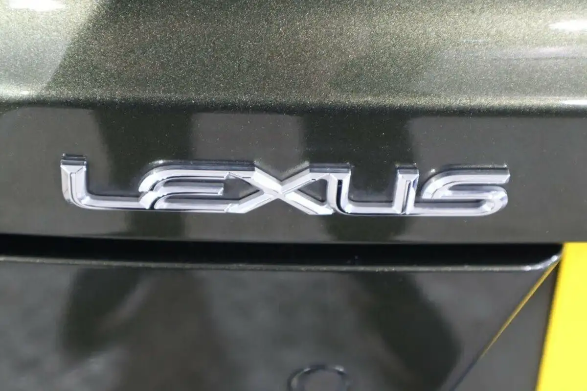 2022-lexus-ux-250h-20-ux-184bhp-premium-plus-pack-big-32