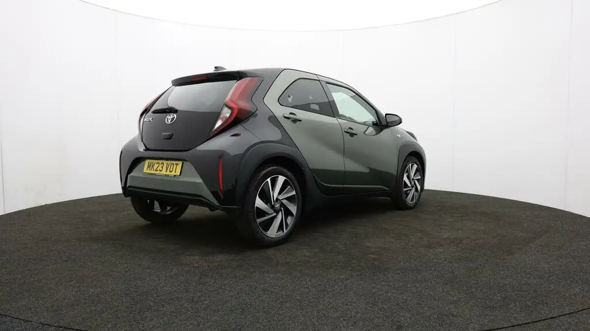 2023-toyota-aygo-x-10-vvt-i-edge-big-77