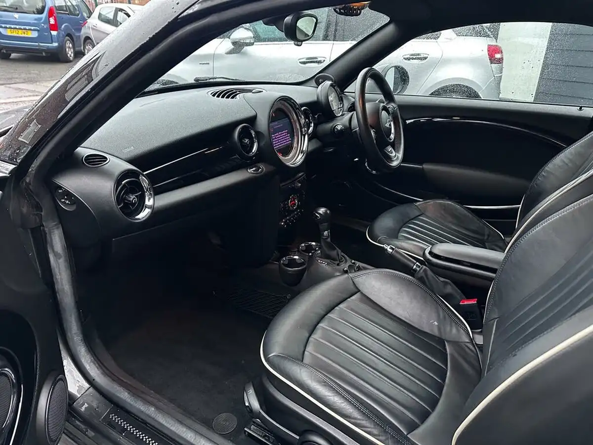 2013-mini-coupe-16-cooper-auto-big-16