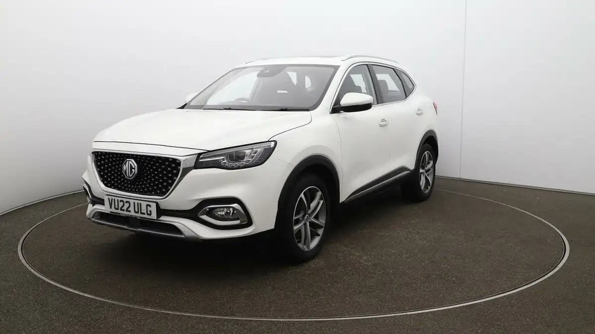 2022-mg-hs-15t-gdi-exclusive-162ps-big-38