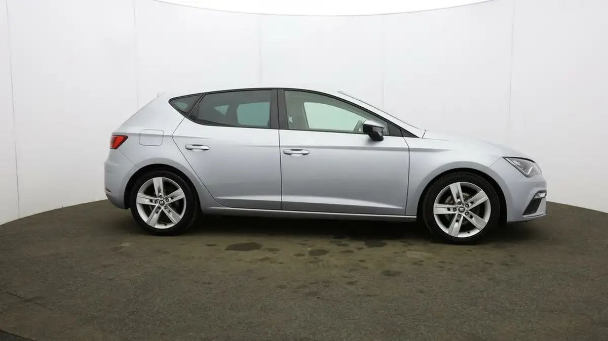 2019-seat-leon-15-tsi-evo-fr-130ps-ss-hatchback-big-50