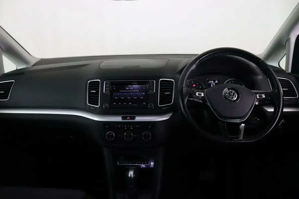 2021-volkswagen-sharan-14-tsi-se-nav-dsg-big-15